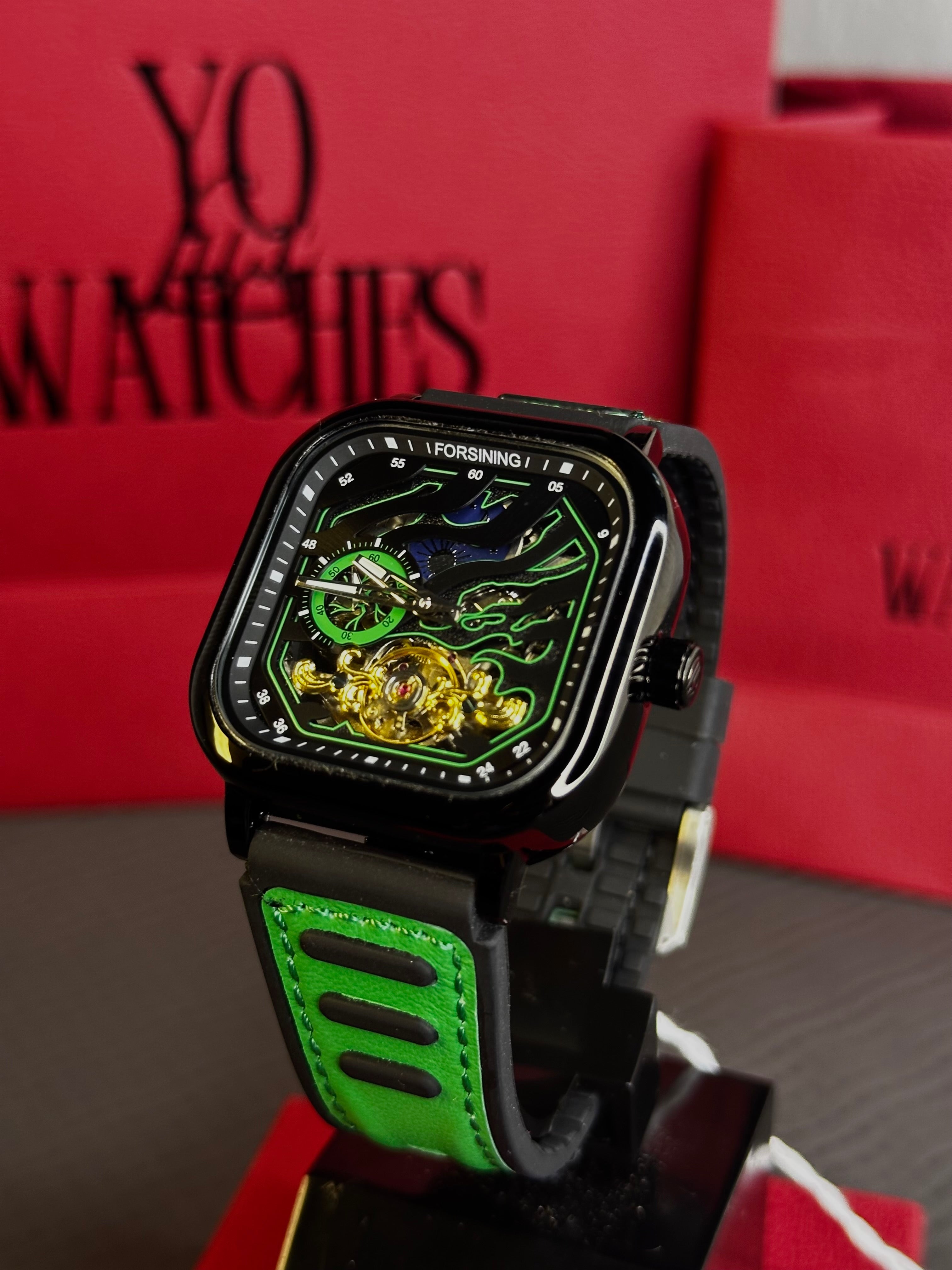 Montre Forsining Automatique – Édition Flamme Noire & Or